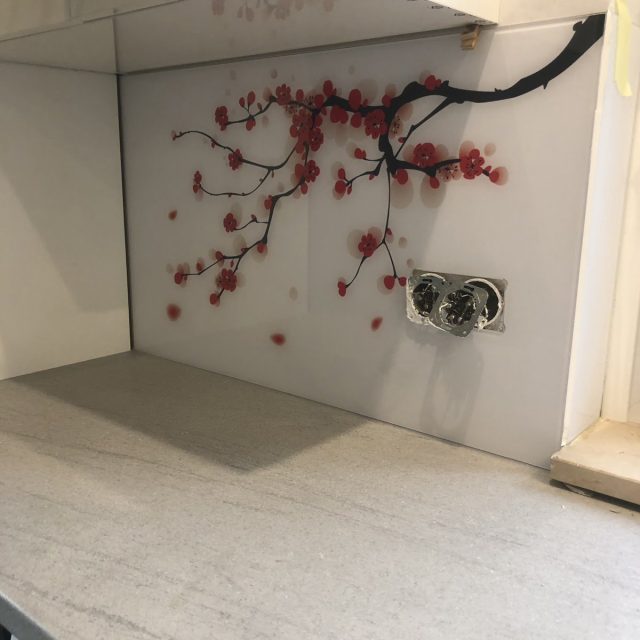 Steklene kuhinjske obloge​